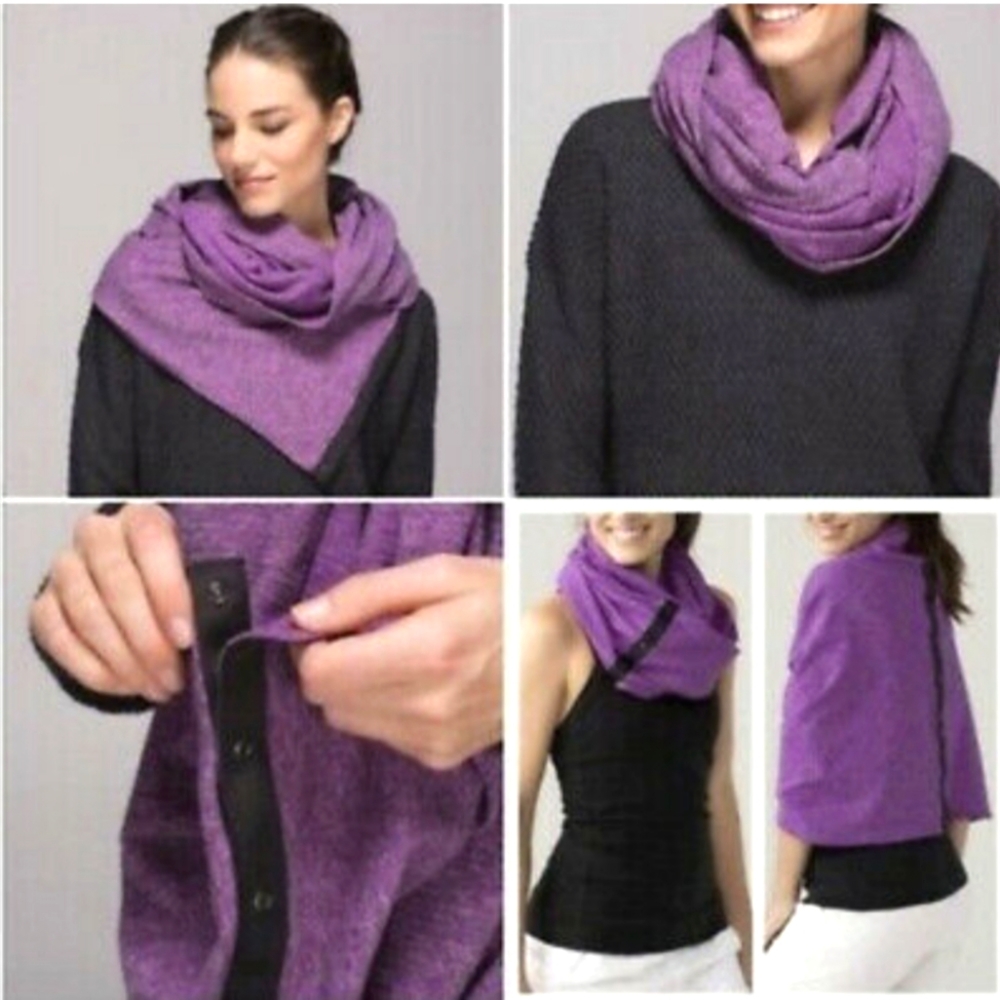 Lululemon Convertible Snap Scarf